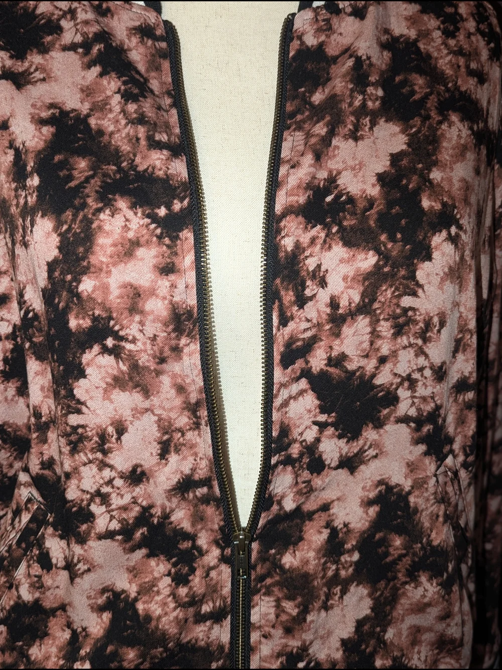 TORRID Pink & Black Tie-Dye Bomber Jacket with Stripe Trim 1X (14-16) NWT